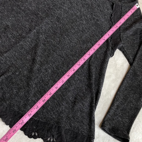 Hollister Dark Gray Long-Sleeve Scalloped Edge Shirt Top Size S - Picture 7 of 8